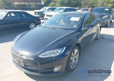 2013 Tesla Model S из США, поврежденный, VIN 5YJSA1CN2DFP20457